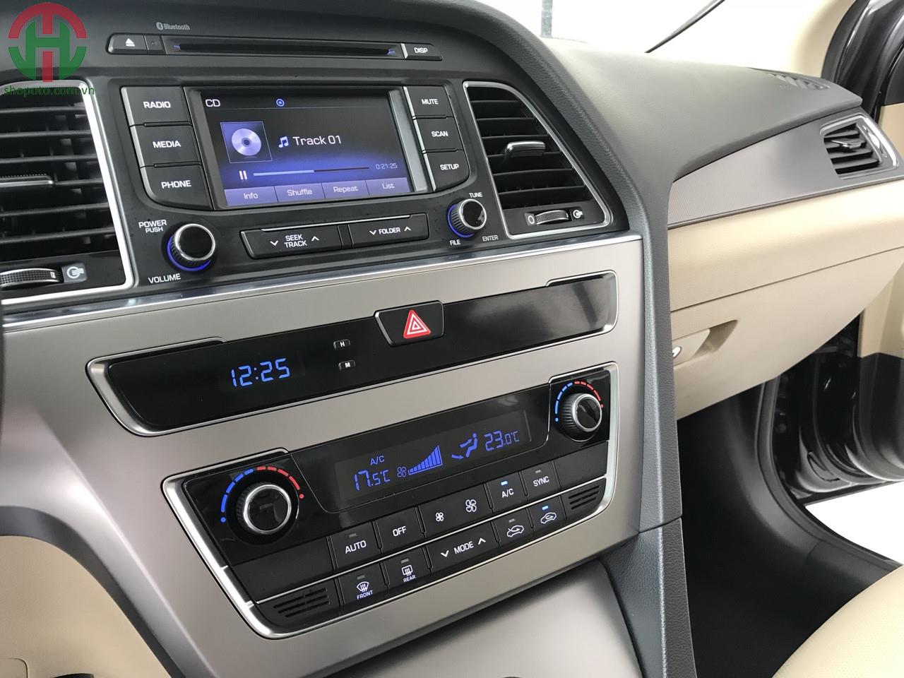 Hyundai Sonata 2.0 AT 2016 Full Options màu Đen