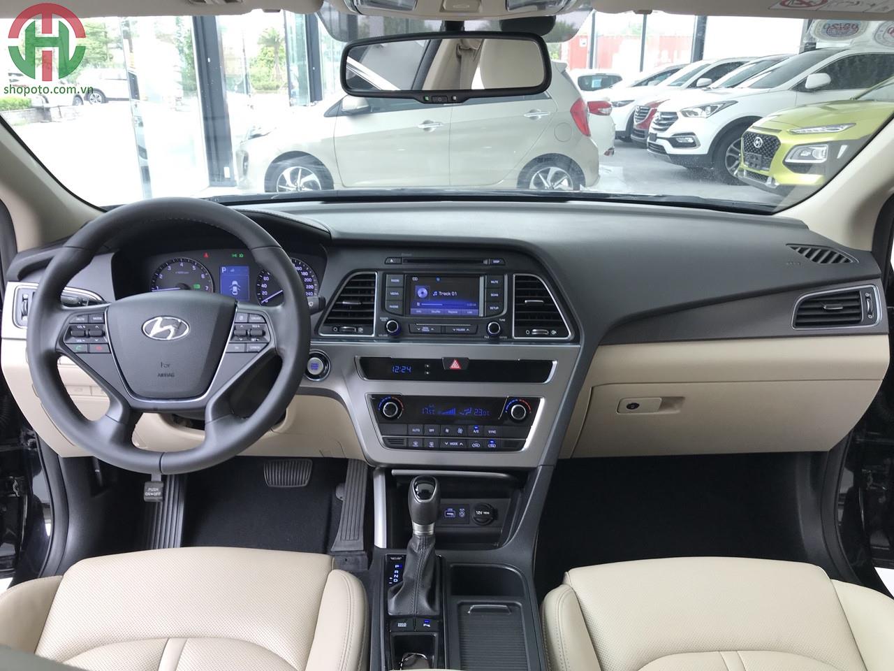 Hyundai Sonata 2.0 AT 2016 Full Options màu Đen
