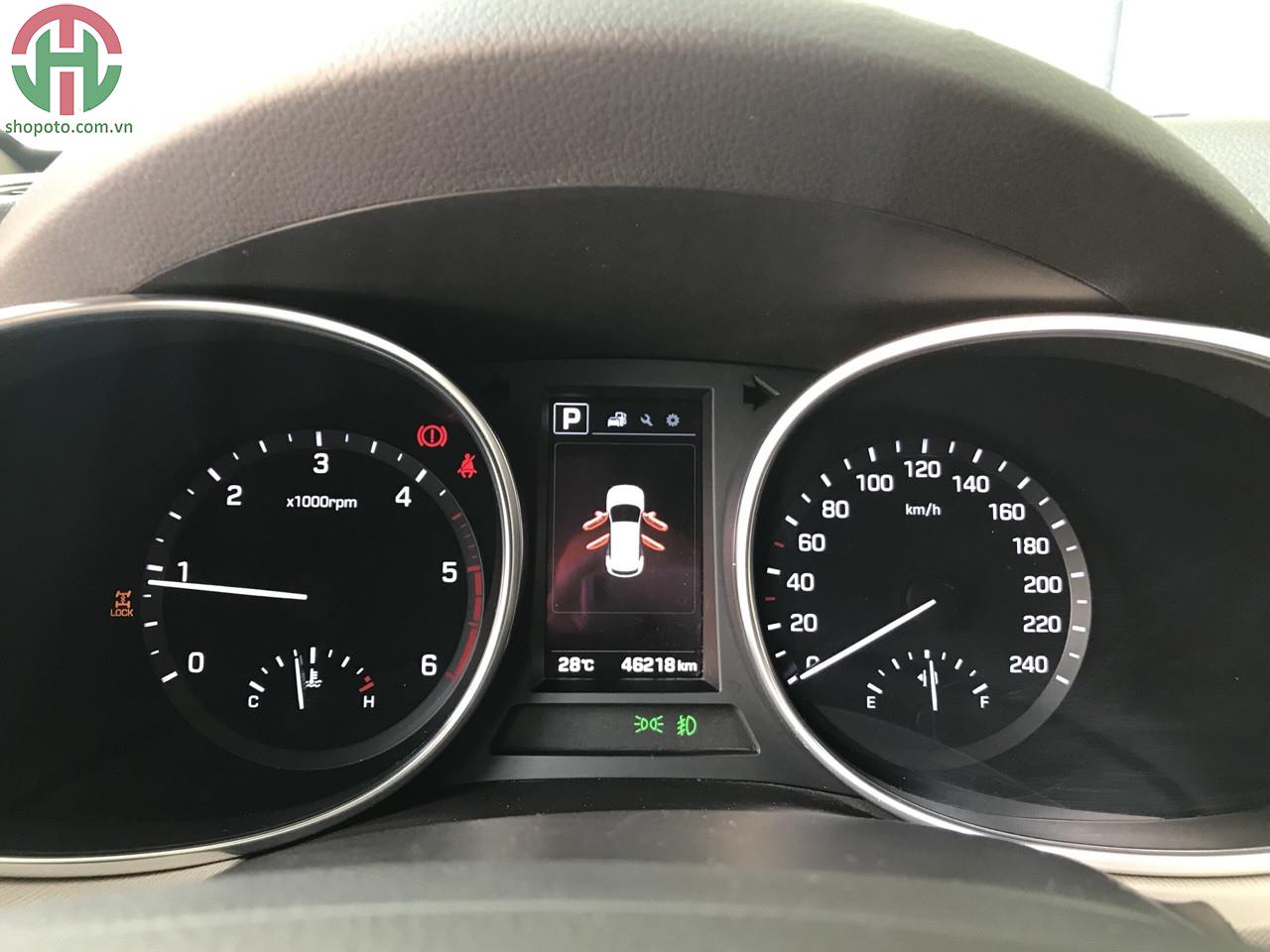 Hyundai Santafe 2.2 AT 4WD 2018 Full Dầu màu Trắng