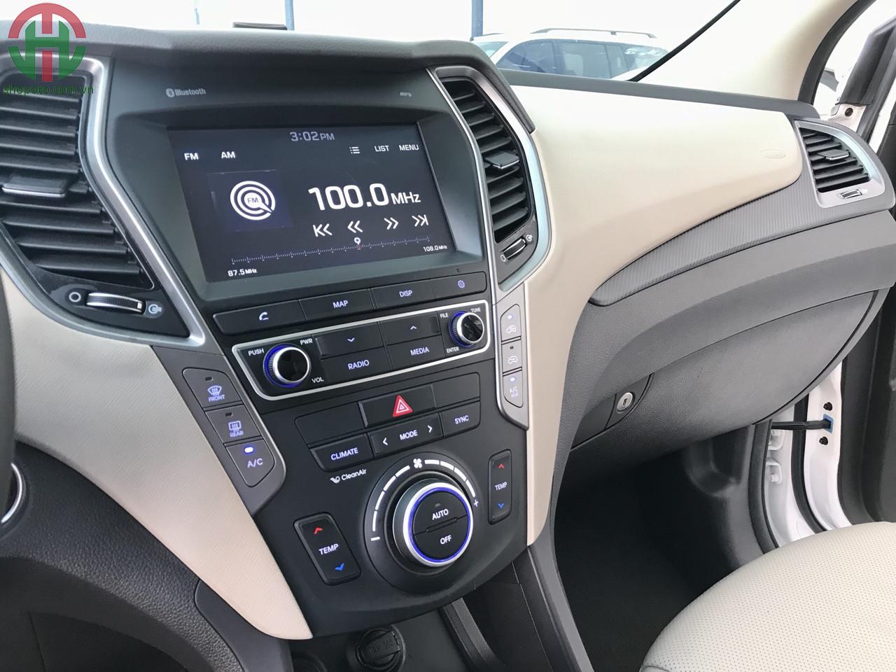 Hyundai Santafe 2.2 AT 4WD 2018 Full Dầu màu Trắng