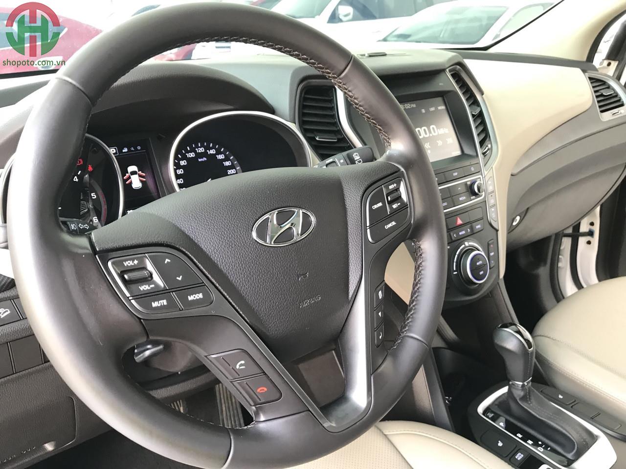 Hyundai Santafe 2.2 AT 4WD 2018 Full Dầu màu Trắng