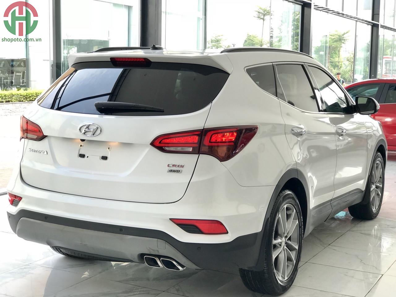 Hyundai Santafe 2.2 AT 4WD 2018 Full Dầu màu Trắng