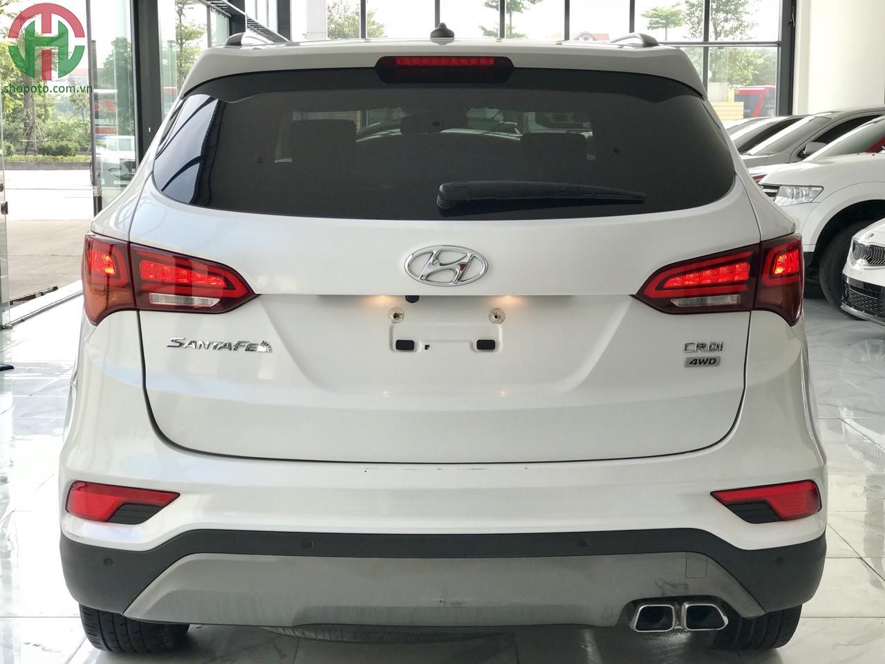 Hyundai Santafe 2.2 AT 4WD 2018 Full Dầu màu Trắng