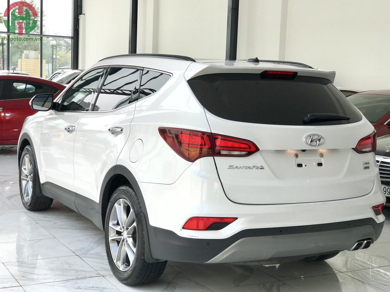Hyundai Santafe 2.2 AT 4WD 2018 Full Dầu màu Trắng