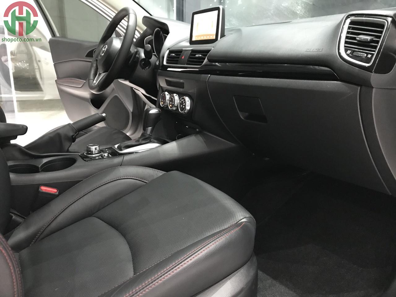 Mazda 3 1.5 AT 2016 Sedan màu Trắng