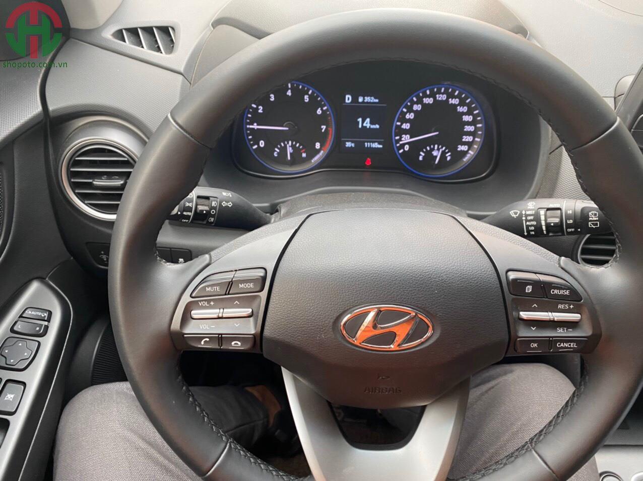 Hyundai Kona 2.0 AT 2019 Đặc Biệt màu Trắng