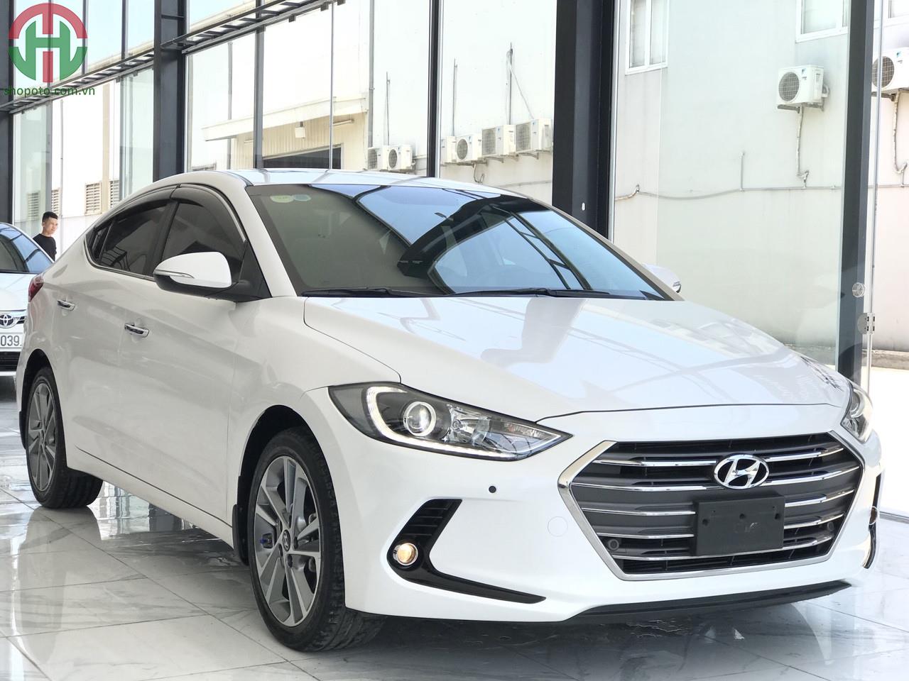 Hyundai Elantra 2.0 AT GLS 2016 màu Trắng