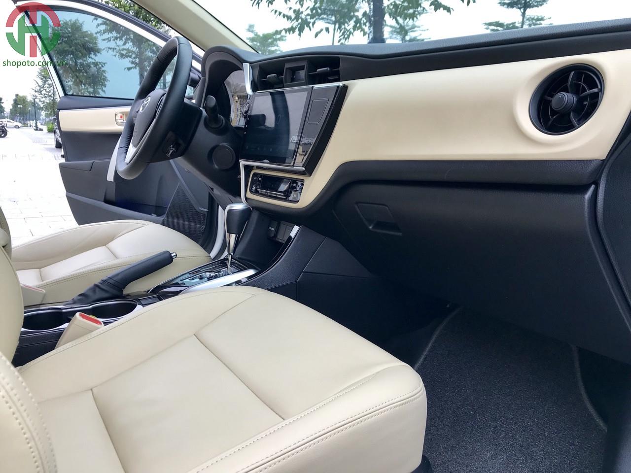 Toyota Altis 1.8 G Model 2019 màu Trắng