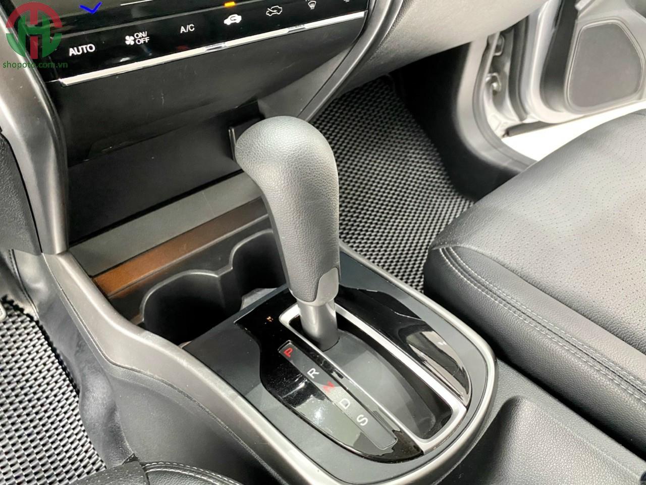 Honda City 1.5 Top 2017 Màu xám