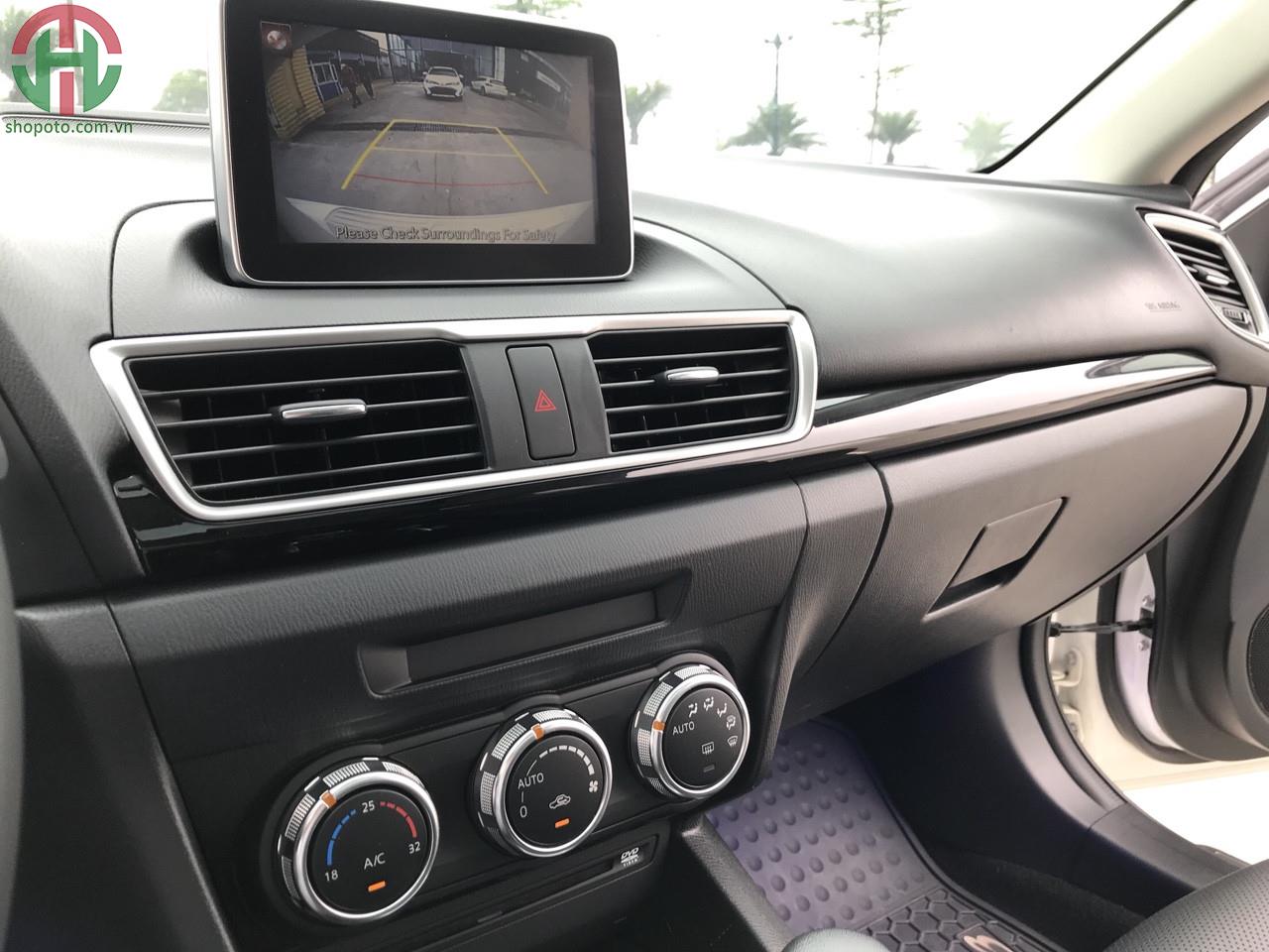 Mazda 3 1.5 AT Sedan 2016 màu Trắng