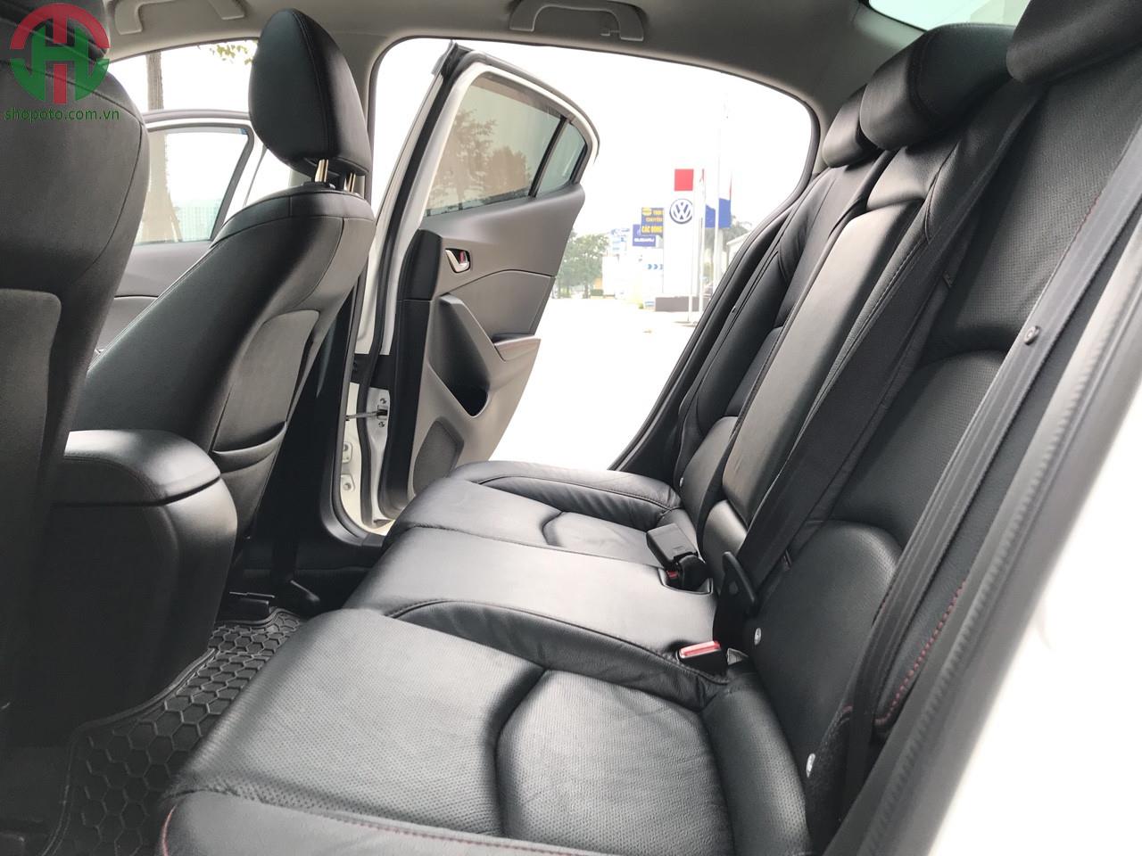 Mazda 3 1.5 AT Sedan 2016 màu Trắng