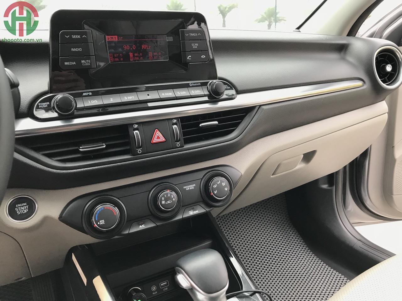 Kia Cerato 1.6 AT 2019 Deluxe màu Xám Grey