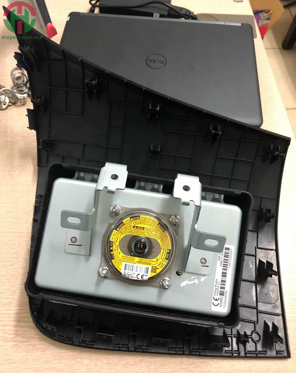 Túi khí taplo Mitsubishi Triton