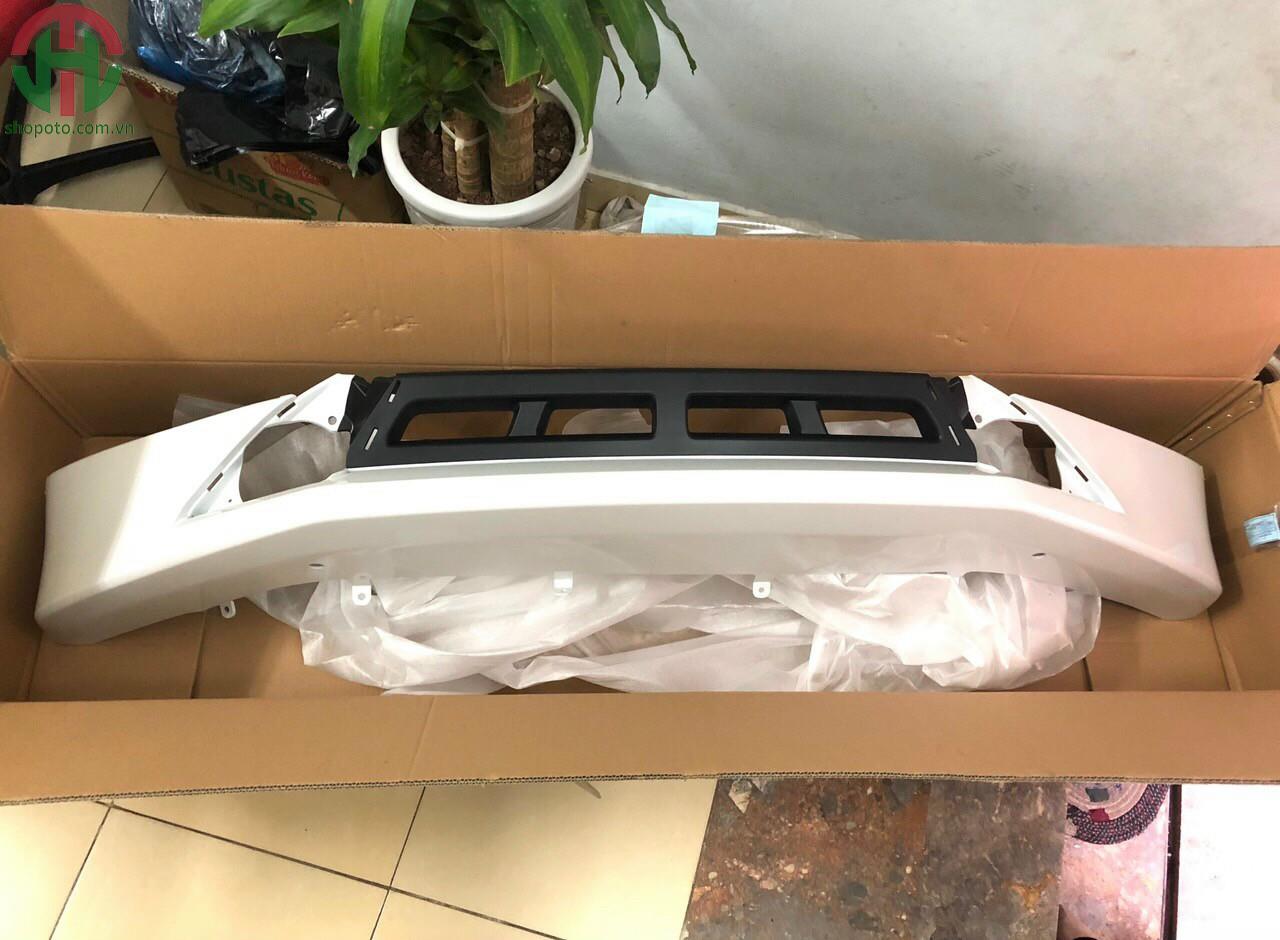 Ốp lướt gió trước Mitsubishi Xpander