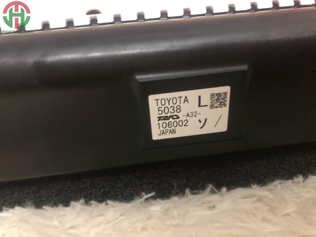 Két nước Land Cruiser