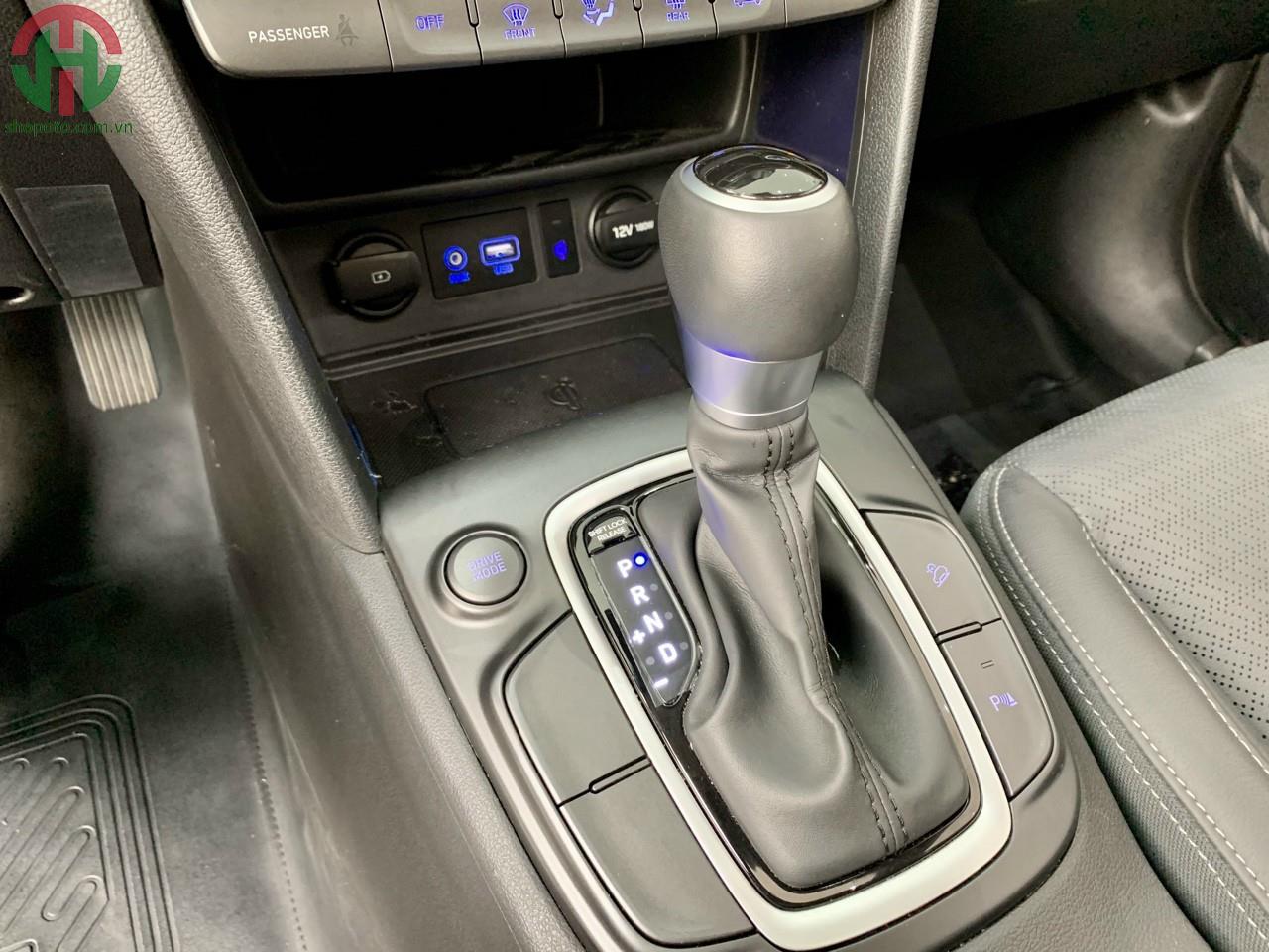 Hyundai Kona 1.6 Turbo 2019 màu Đỏ