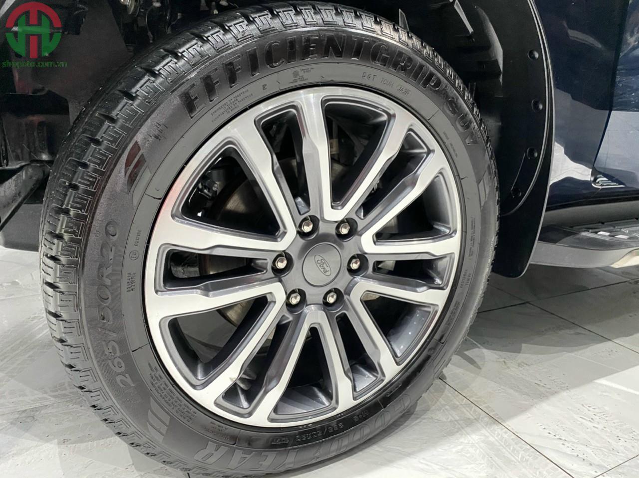 Ford Everest Titanium Turbo 2020 màu Xanh