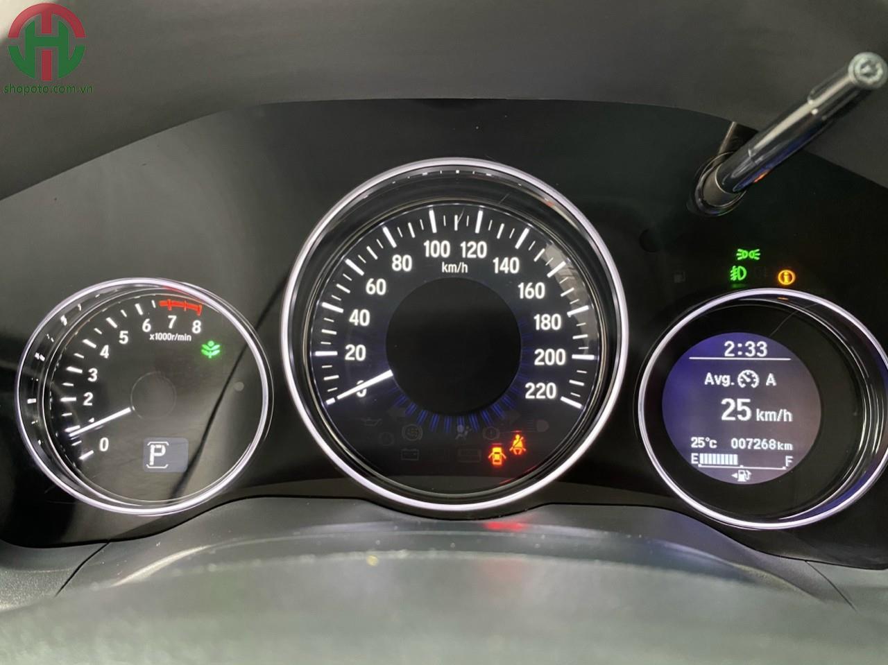 Honda HRV 1.8 L màu Trắng Model 2020