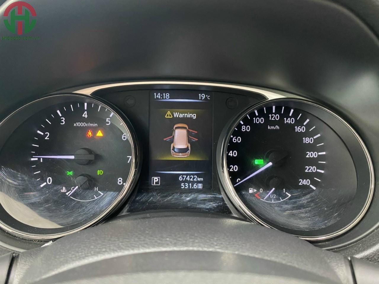 Nissan X-Trail 2.0 SL 2016 màu Xanh Rêu