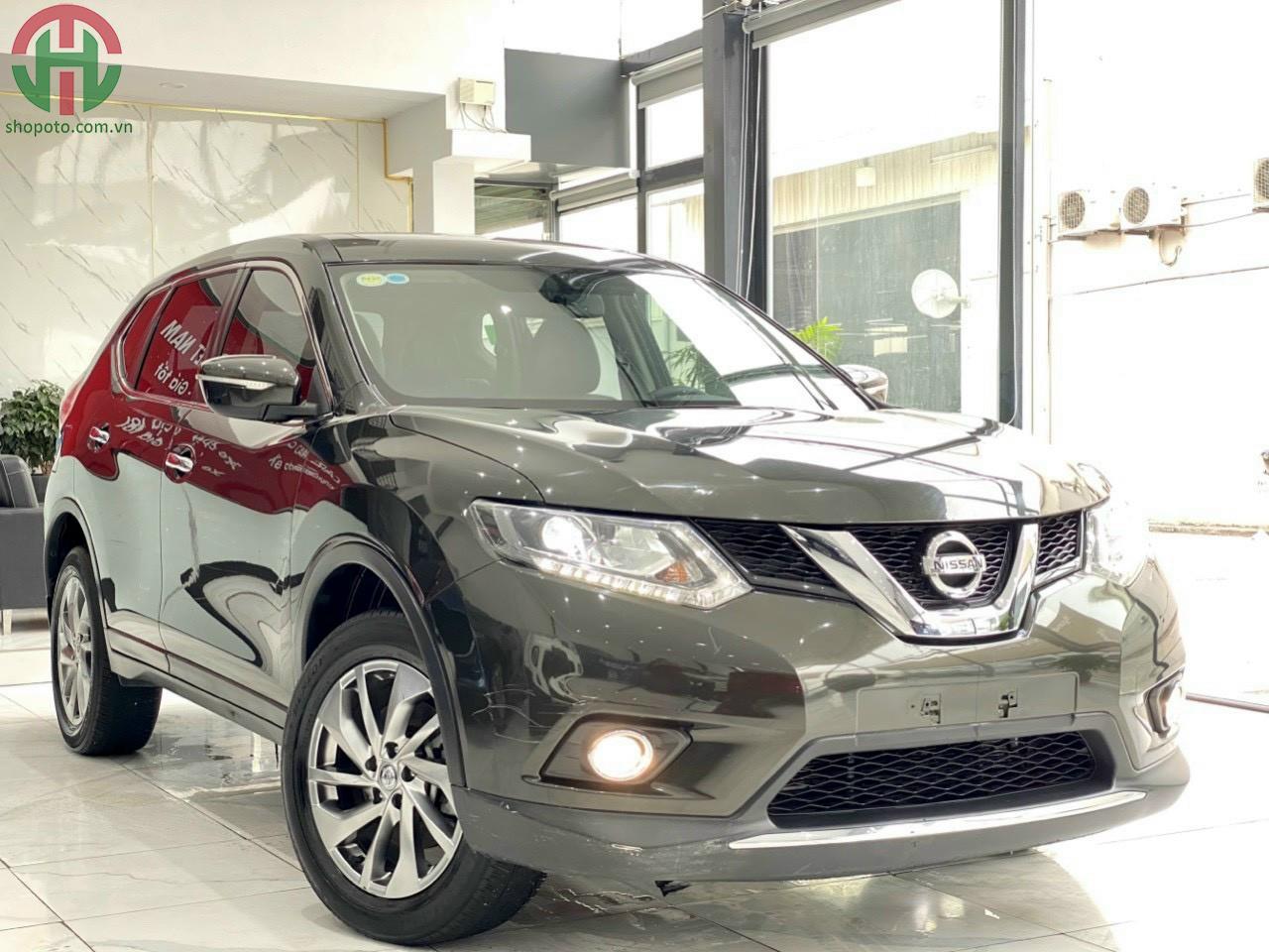 Nissan X-Trail 2.0 SL 2016 màu Xanh Rêu