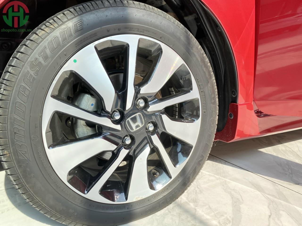 Honda Brio RS 2019 màu đỏ