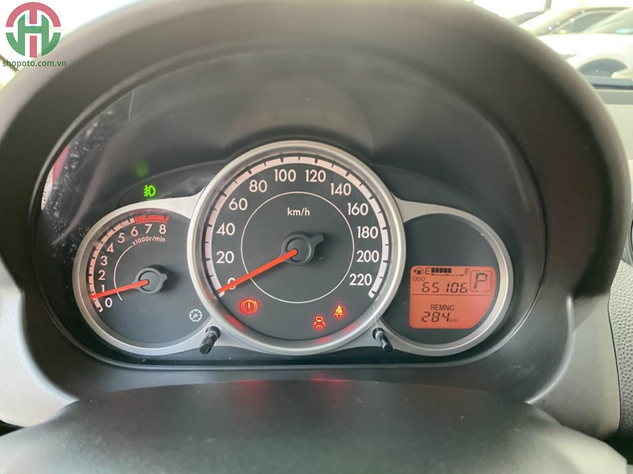 Mazda 2 1.5 AT 2014 Hatchback