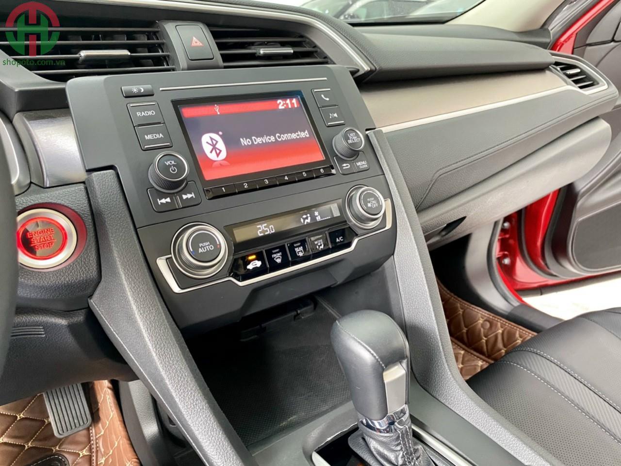 Honda Civic 1.8 G 2018 màu Đỏ