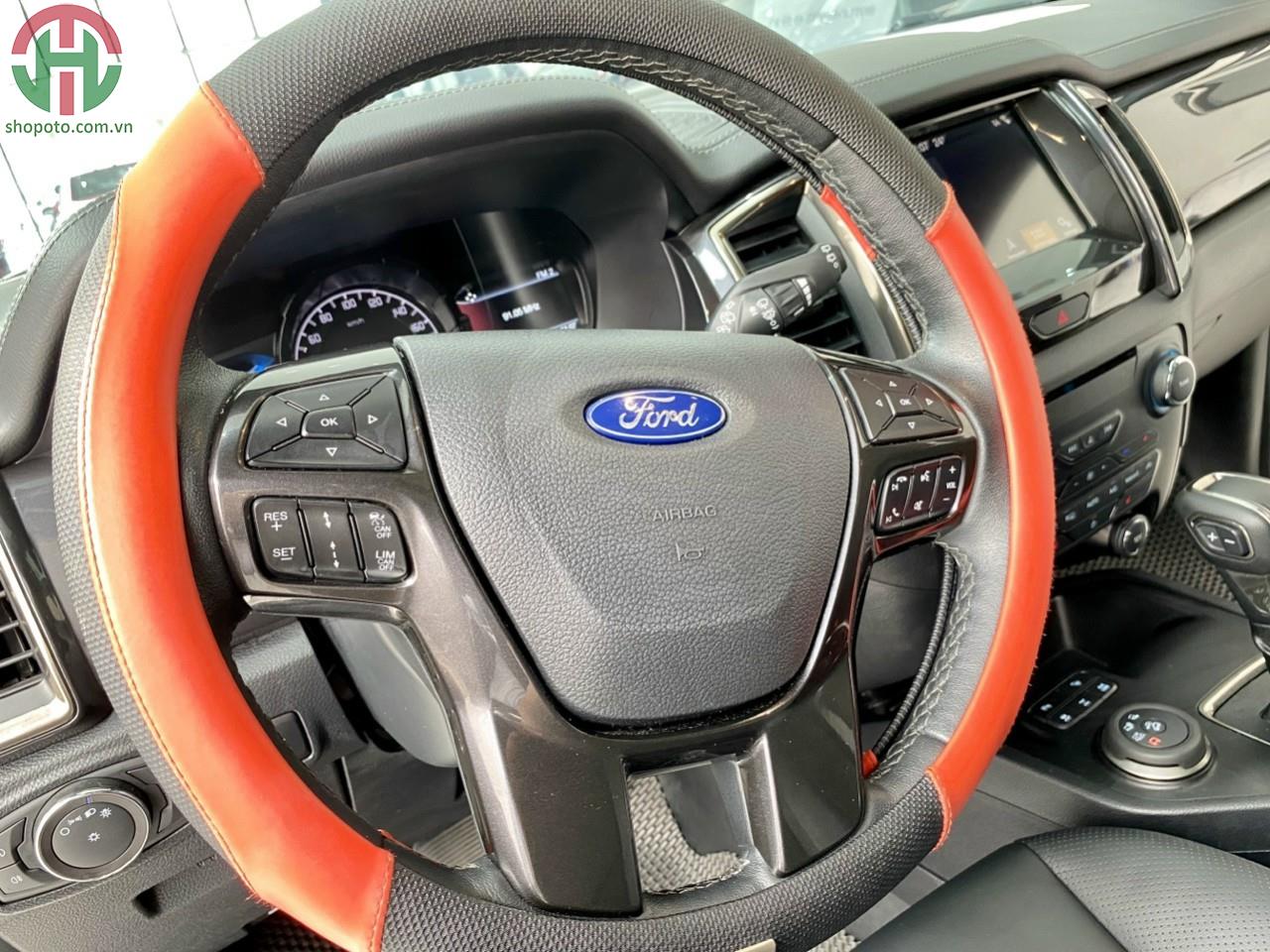 Ford Everest 2.0 Bi-Turbo 2 cầu model 2019 màu Trắng