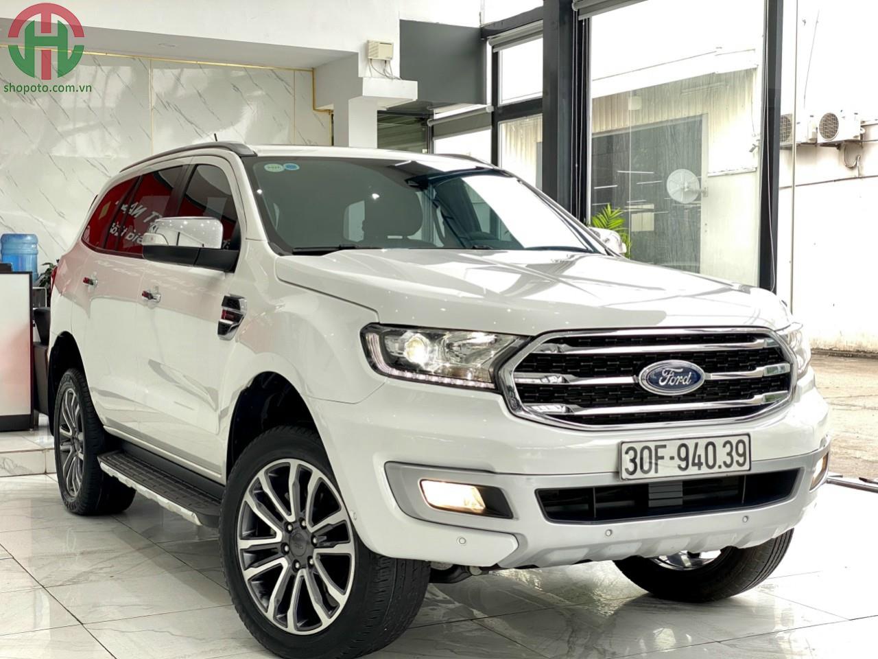 Ford Everest 2.0 Bi-Turbo 2 cầu model 2019 màu Trắng