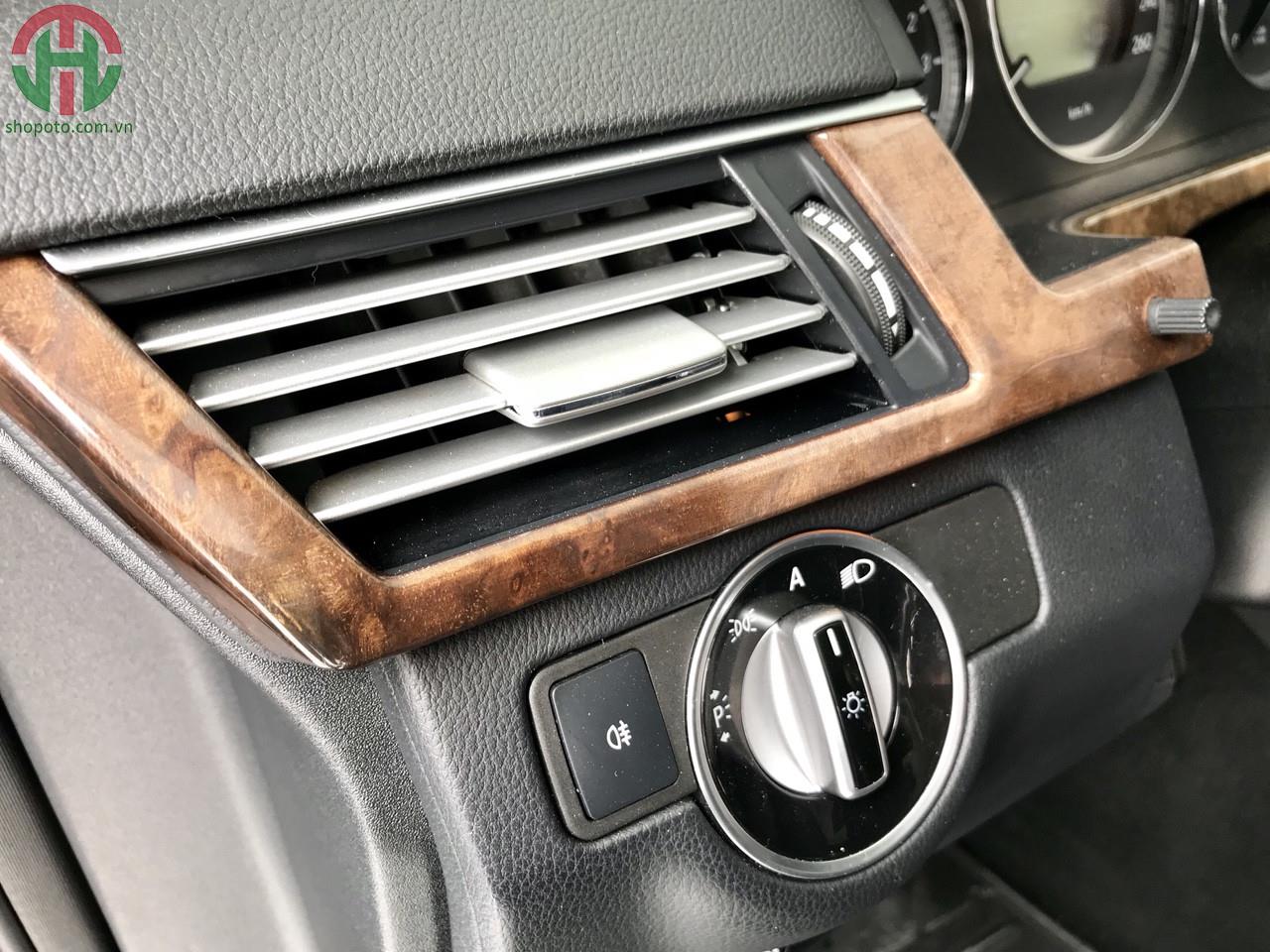 Mercedes E300 2011 màu Đen