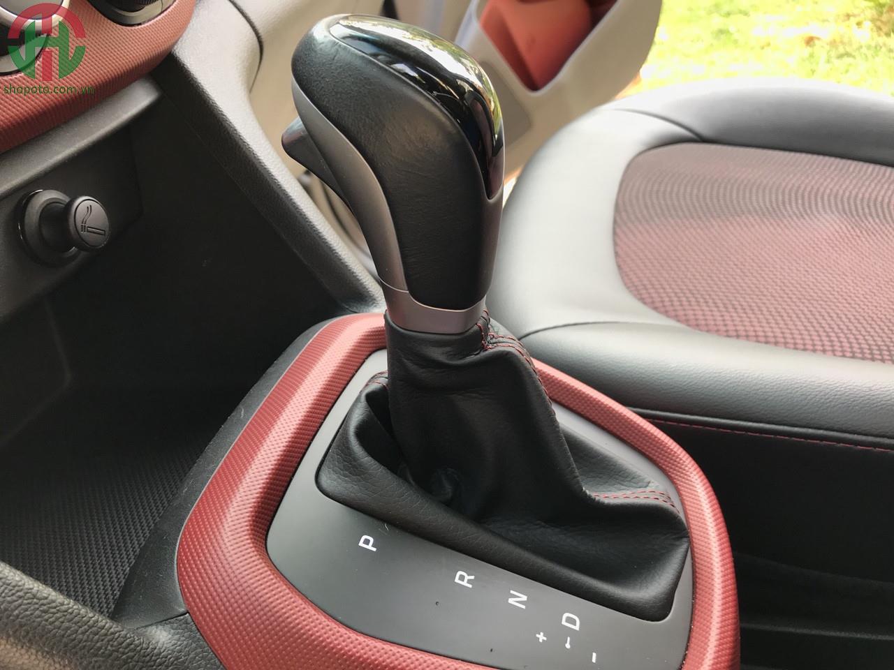 Hyundai I10 1.2 AT Hatchback 2015 màu Vàng Cam