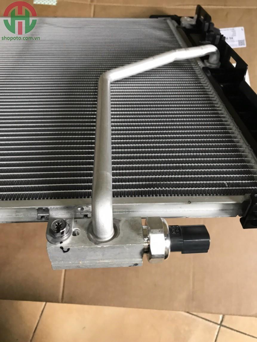 Dàn nóng Mercedes C class E class W204 W212 Mã 2045000654