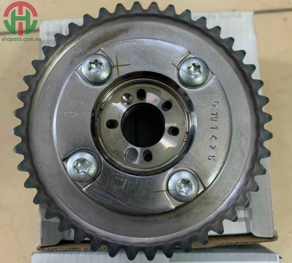 Bánh Răng Cam Hút - Xả Mercedes E class M271