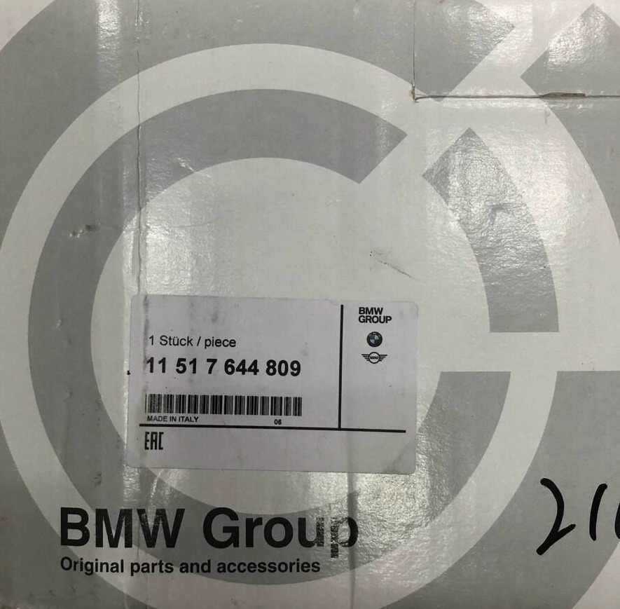 Bơm nước làm mát xe BMW 320i