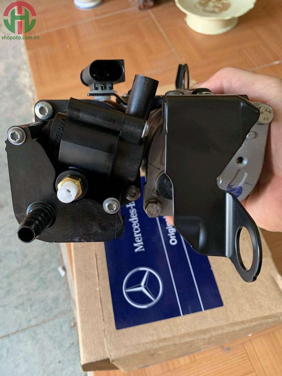 Bơm Nâng Gầm Mercedes C Class W205