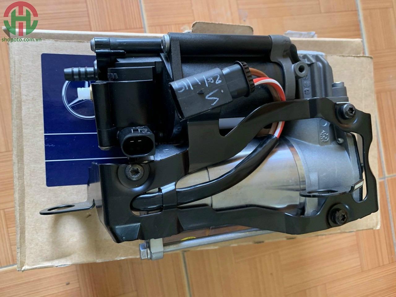 Bơm Nâng Gầm Mercedes C Class W205