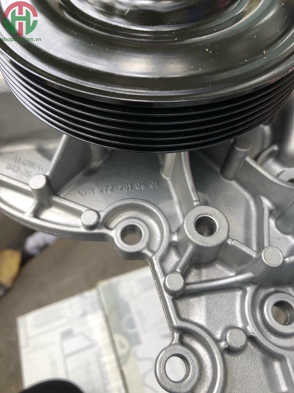 Bơm nước động cơ Mercedes E class