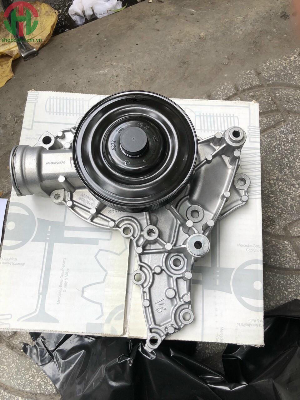 Bơm nước động cơ Mercedes E class