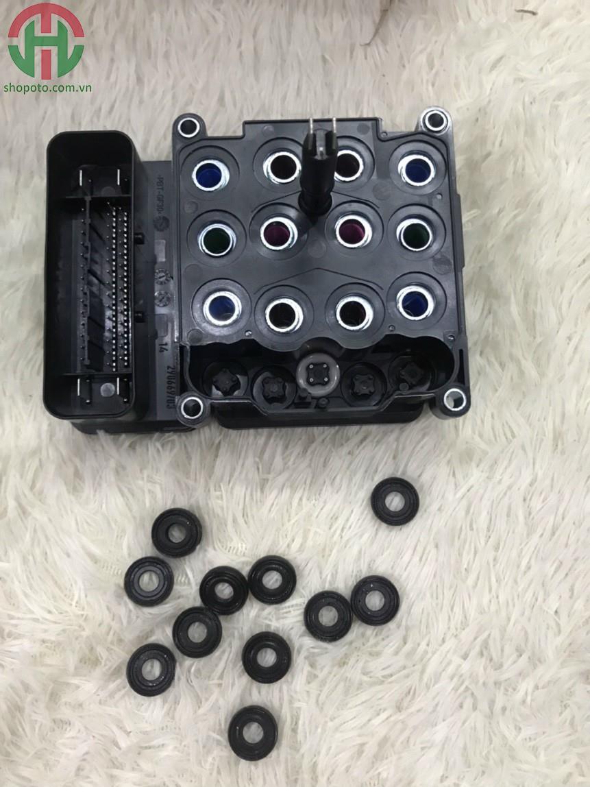 Hộp điều khiển cụm bơm ABS Cadillac RSX 2010 | 25896031  