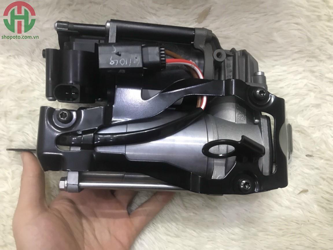 Bơm Nâng Gầm C Class W205