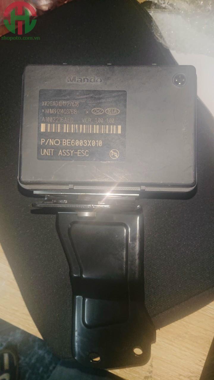 Cụm bơm ABS xe Hyundai Accent 2006-2011 | 589201E100