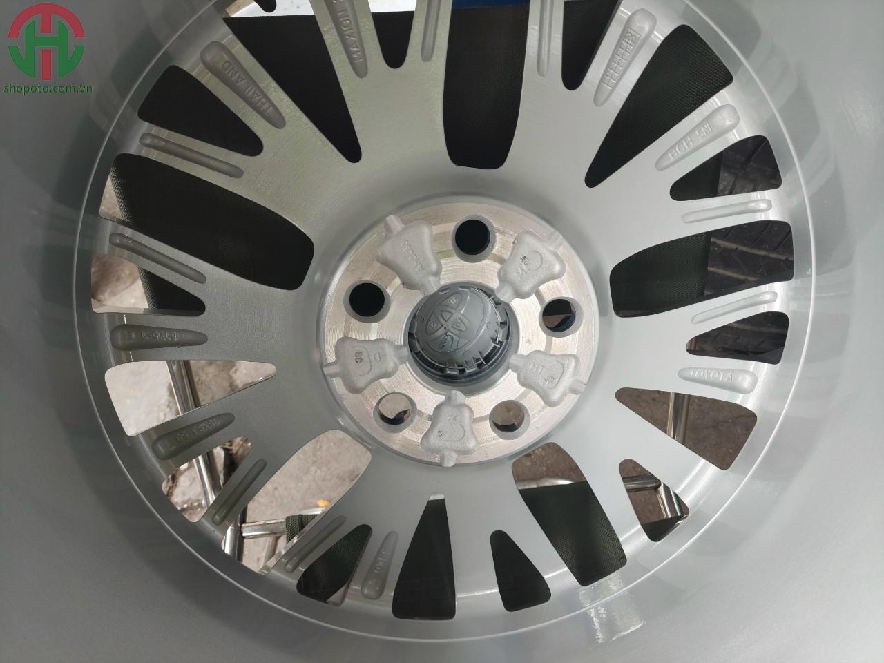 Bộ mâm lốp xe Toyota Camry 18 inches