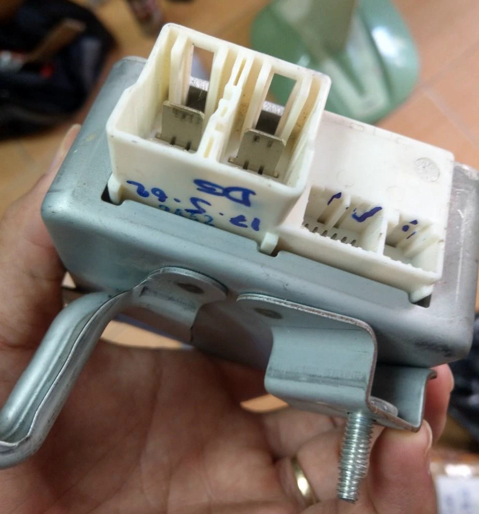 Hộp điều khiển lái Toyota Vios 2008 - 2013