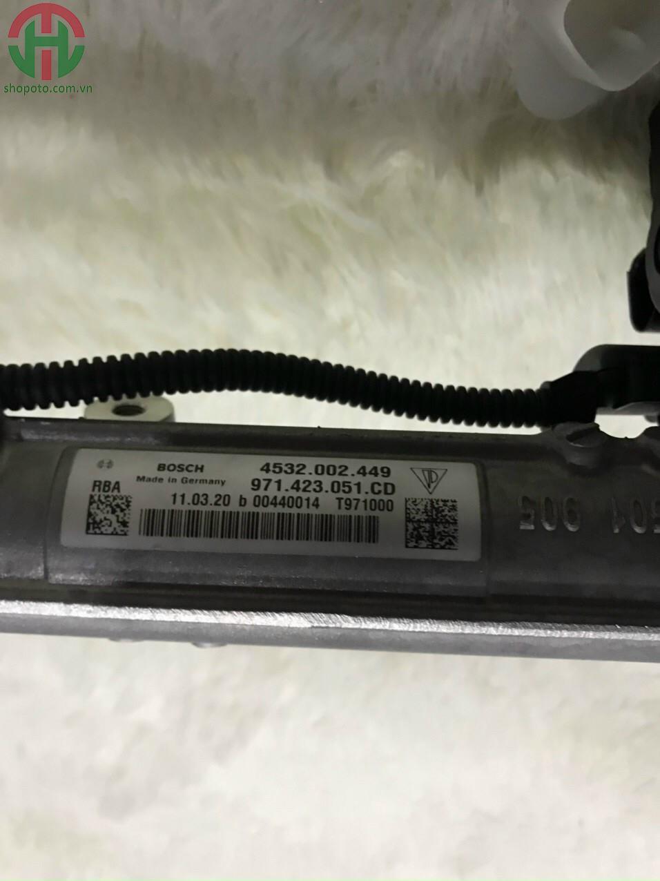 Thước Lái Porsche Panamera