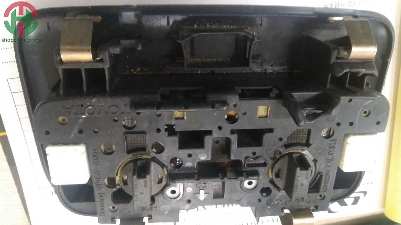 Cụm đèn trần Toyota Yaris 2015