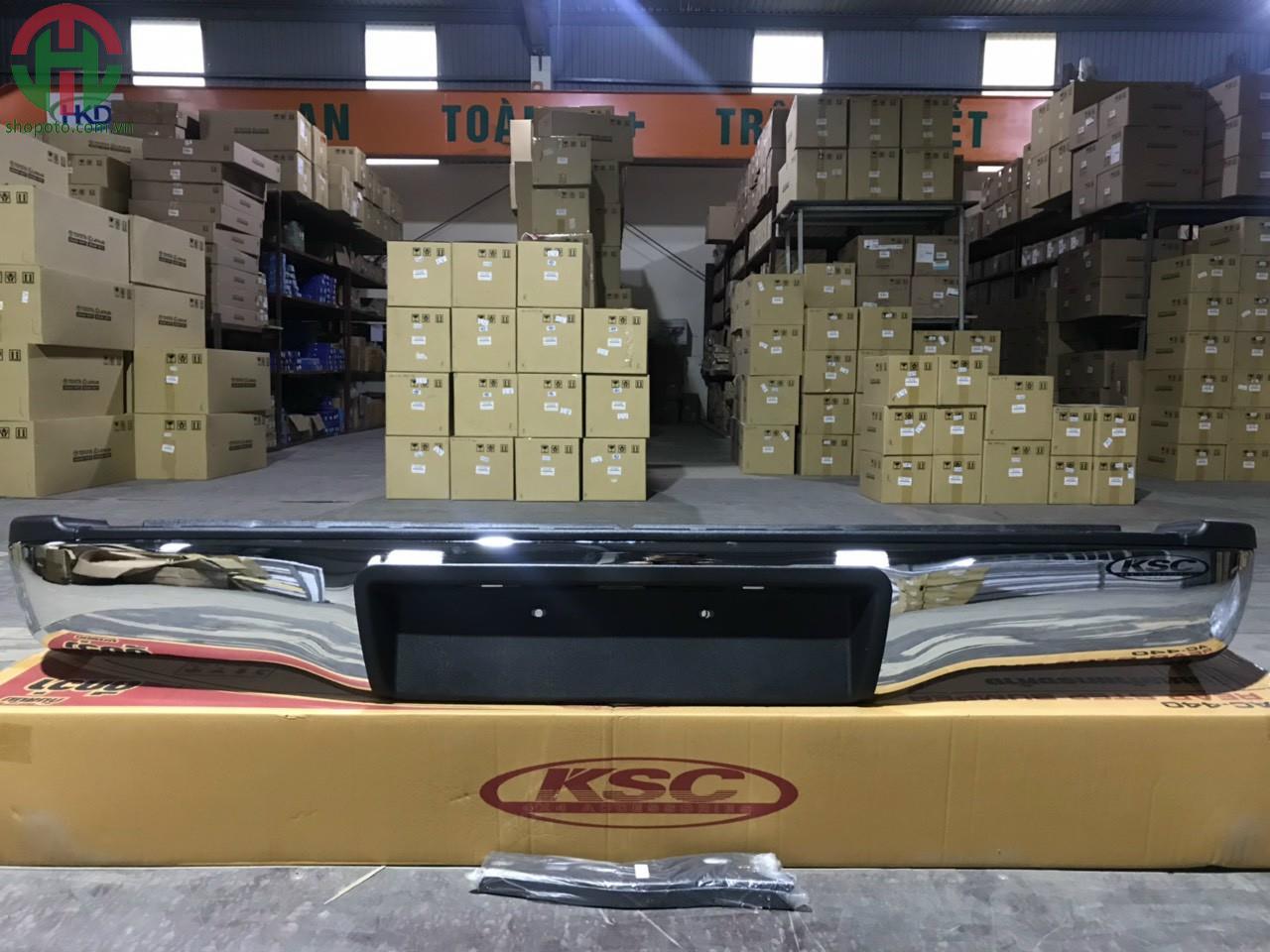 Ba đờ sốc sau - cản sau Toyota Hilux 2013 - 2018