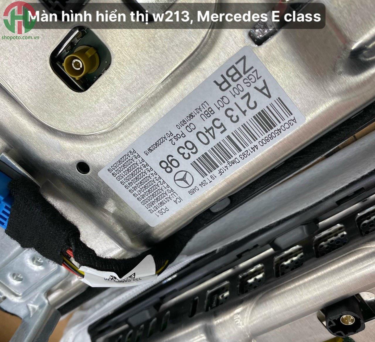 Màn hình hiển thị taplo Mercedes E class