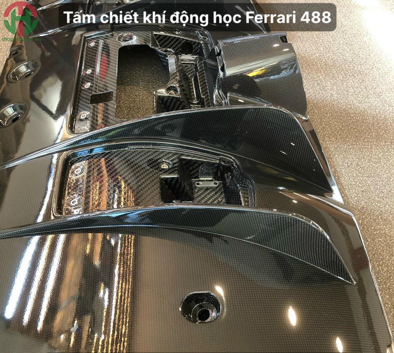 Tấm chiết khí động lực xe Ferrari 488