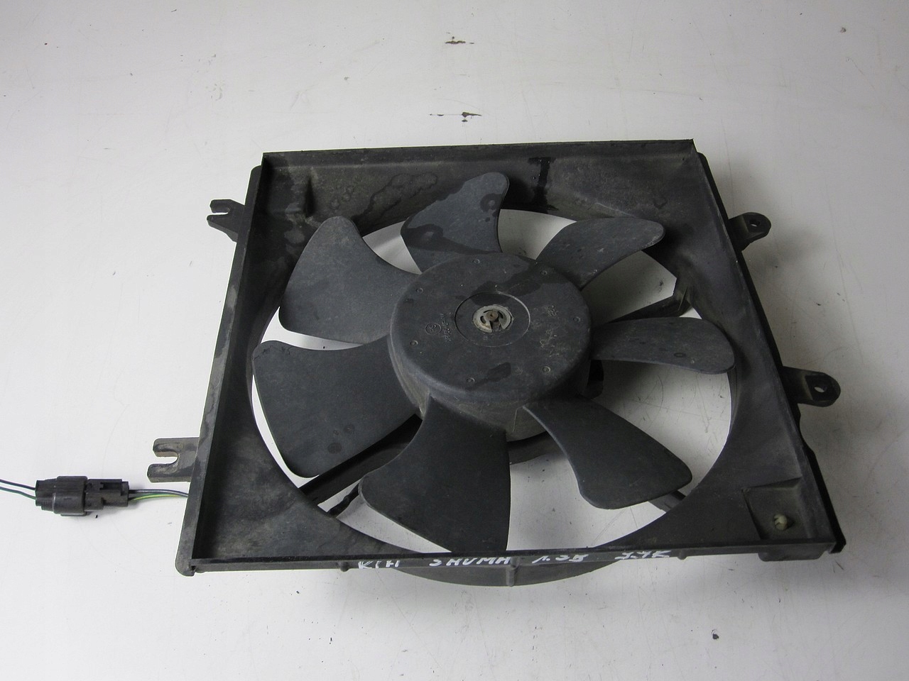 Quạt két nước xe Kia Spectra 2000-2004 Mã 0K2A115025F