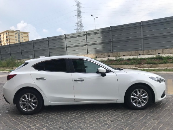 Mazda 3 2016 AT